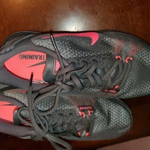 Nike Tennis Shoes